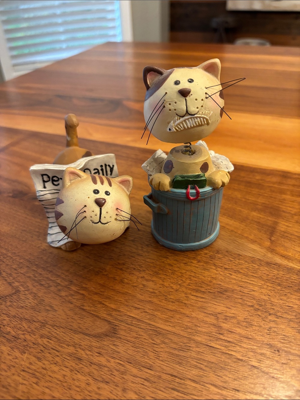 Suzi Skoglund Bobble Head Cat Figures Lot of 2